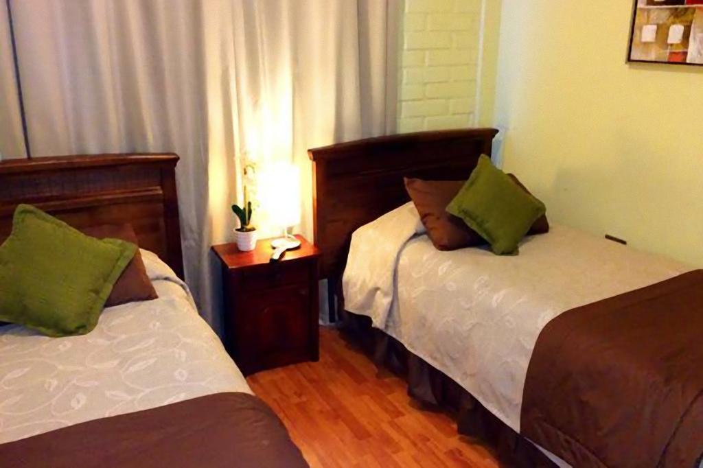 Hotel Almenas Santiago de Chile Rum bild